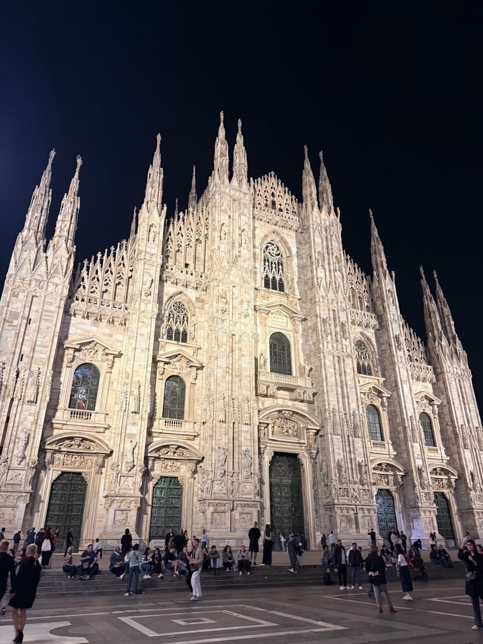 Duomo di Milano at night