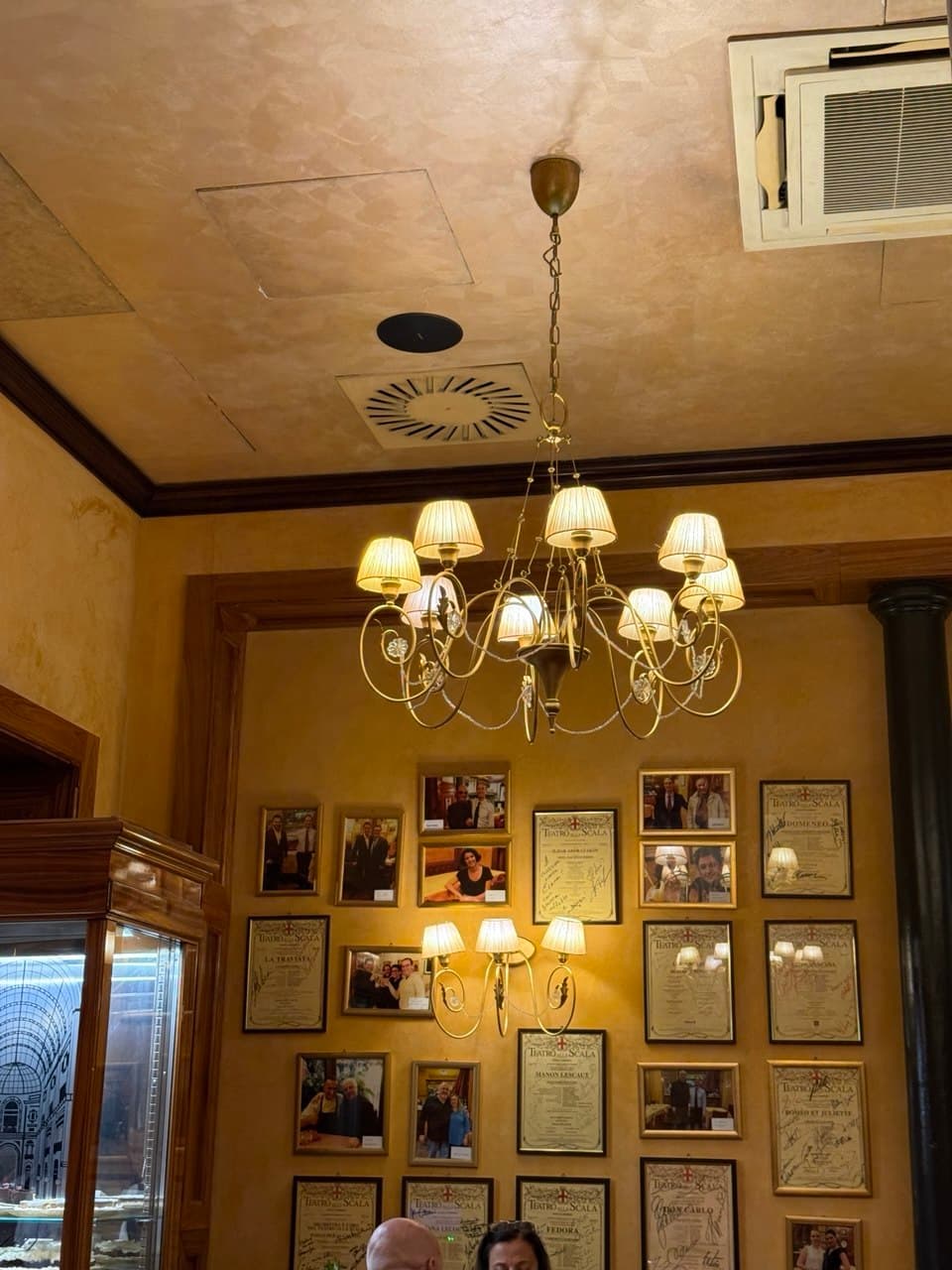 Teatro alla Scala interior wall