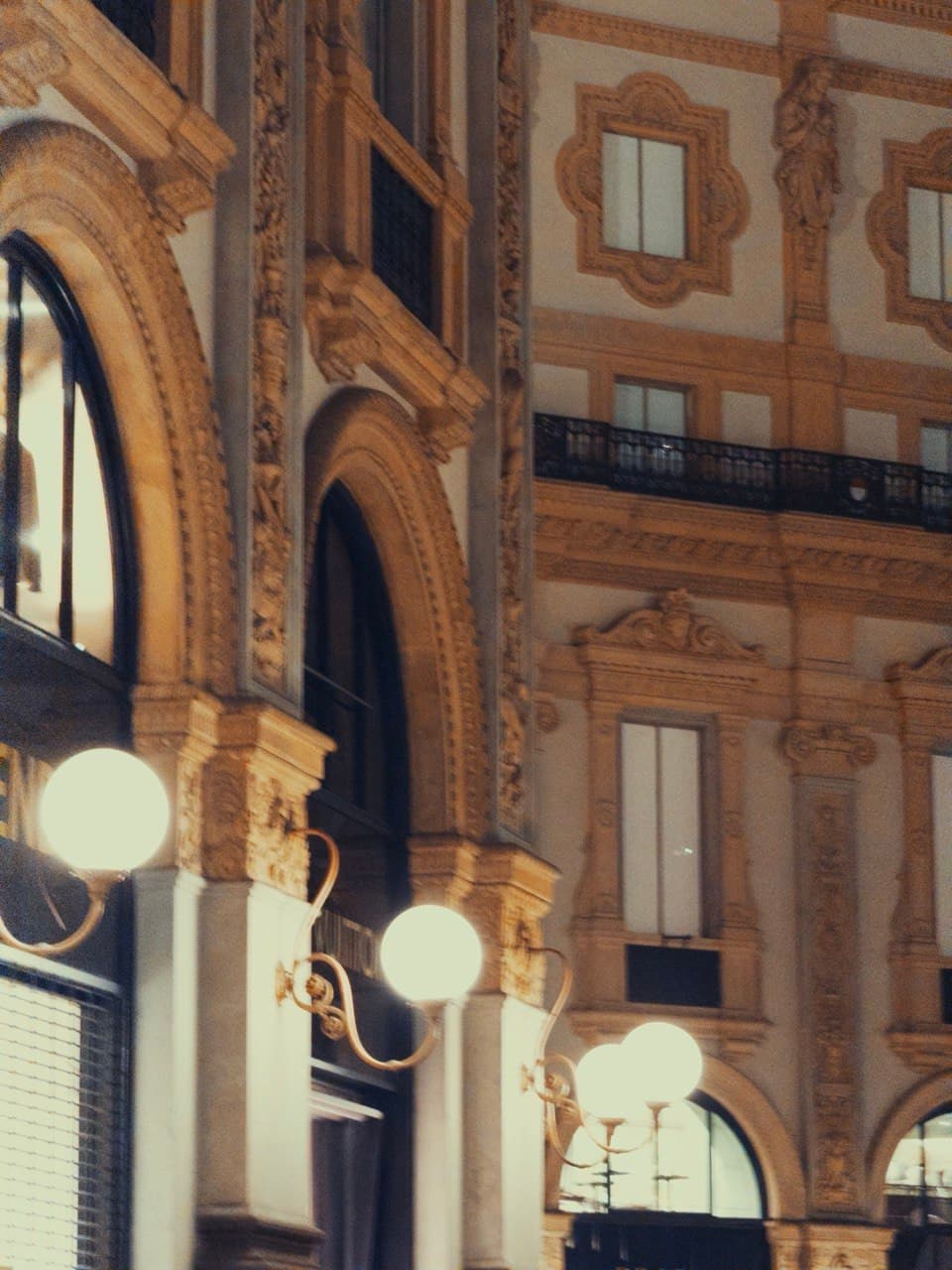 Galleria arches and globe lamps